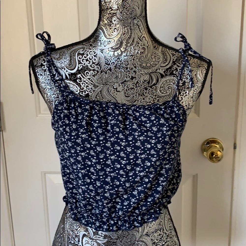 Brandy Melville Floral Crop Top